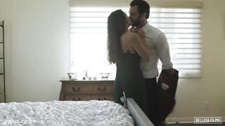 BUBBLE BUTT Abigail Mac Gets POUNDED By Old High School Friend